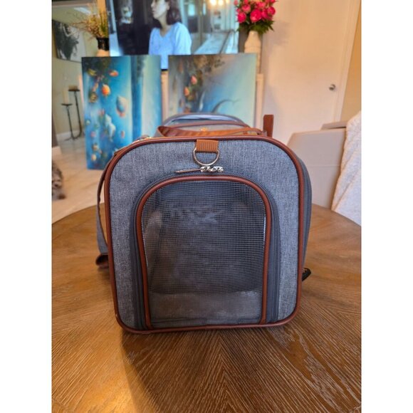 Mr. Peanut's Airline Approved Soft Sided Pet Carrier Small Dog Puppy Cat Kitten - Picture 3 of 16